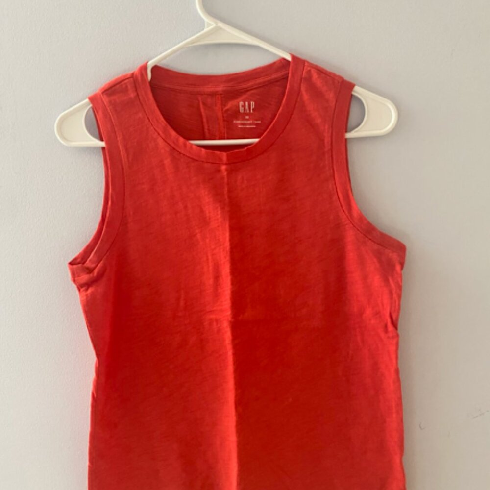Red Gap Tank - Picture 3 of 6